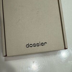 Dossier - Ambery Saffron Eau de Parfum